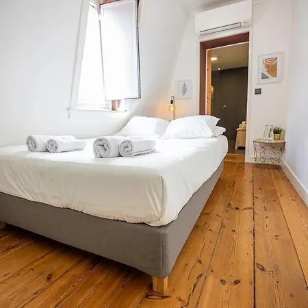 Vago Alcantara Bed & Breakfast Lisbon